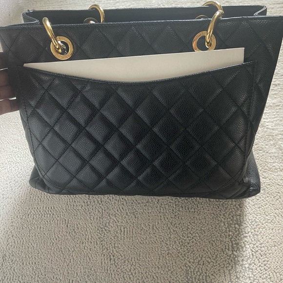 Authentic Chanel Caviar Gold Chain GST - Picture 13 of 13